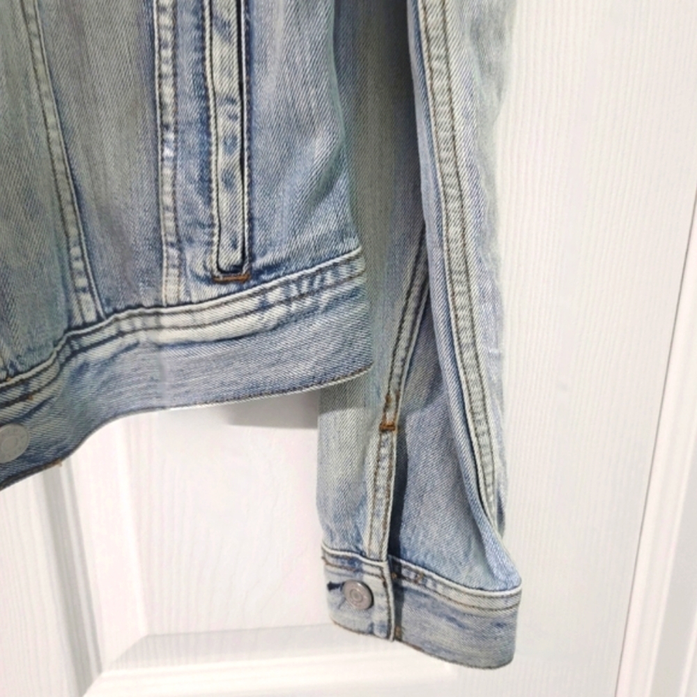 Talula Women's Button-Down Denim Jacket Size M - Picture 9 of 16